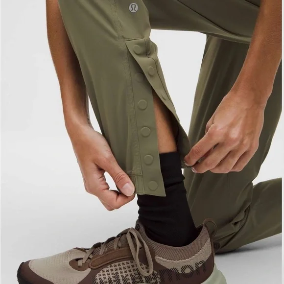 Lululemon Adapted State High-Rise Jogger Magnetic Closures Bay Leaf Size 6 - Picture 10 of 13